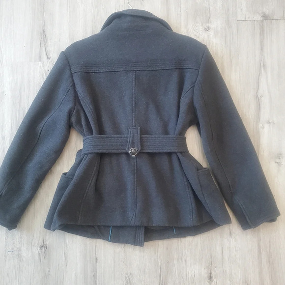 Kenneth Cole Reaction Black Pea Coat with Notched Lapel and Belted Waist - Picture 4 of 6